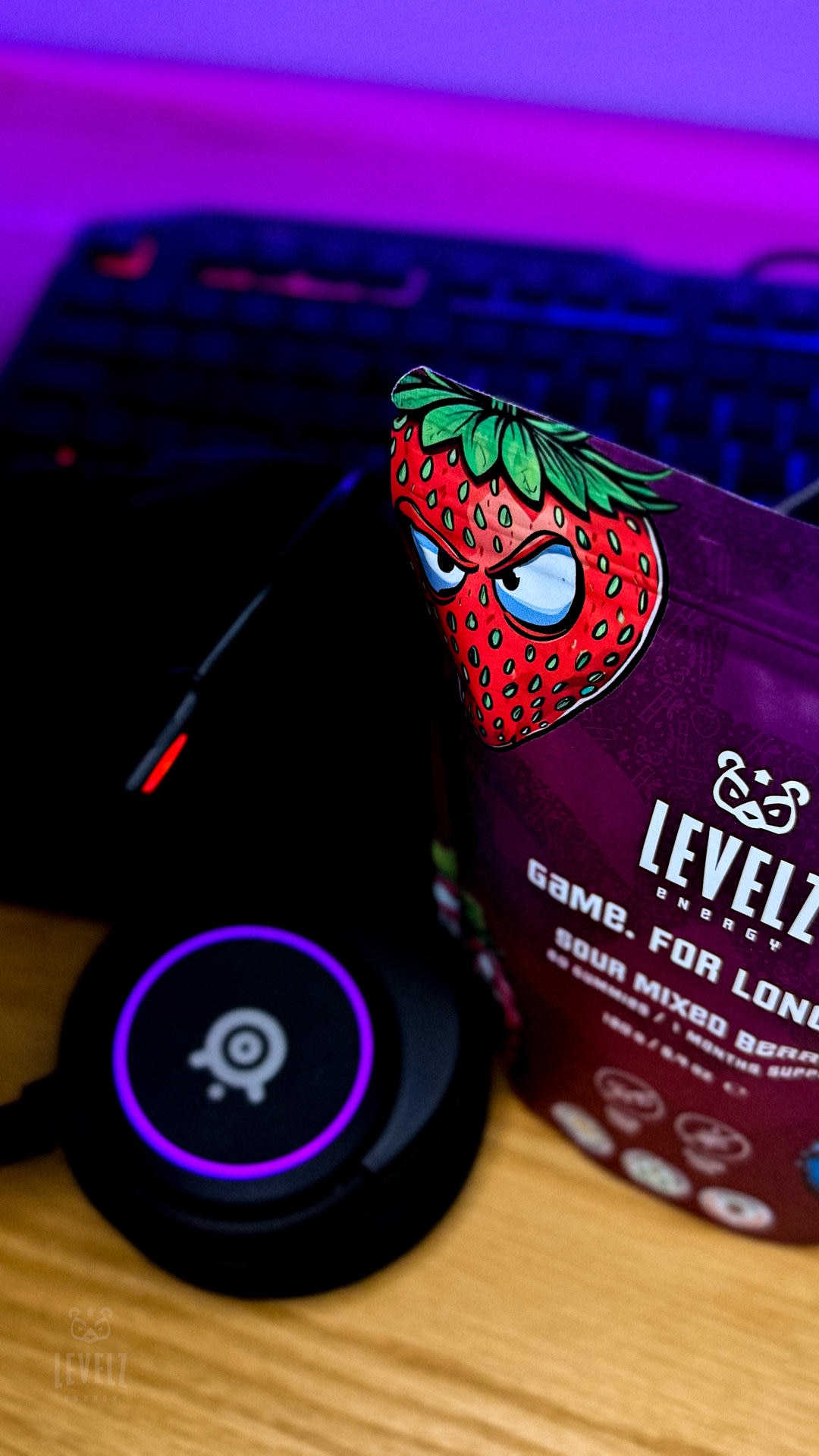 Mixed Berry with Headset