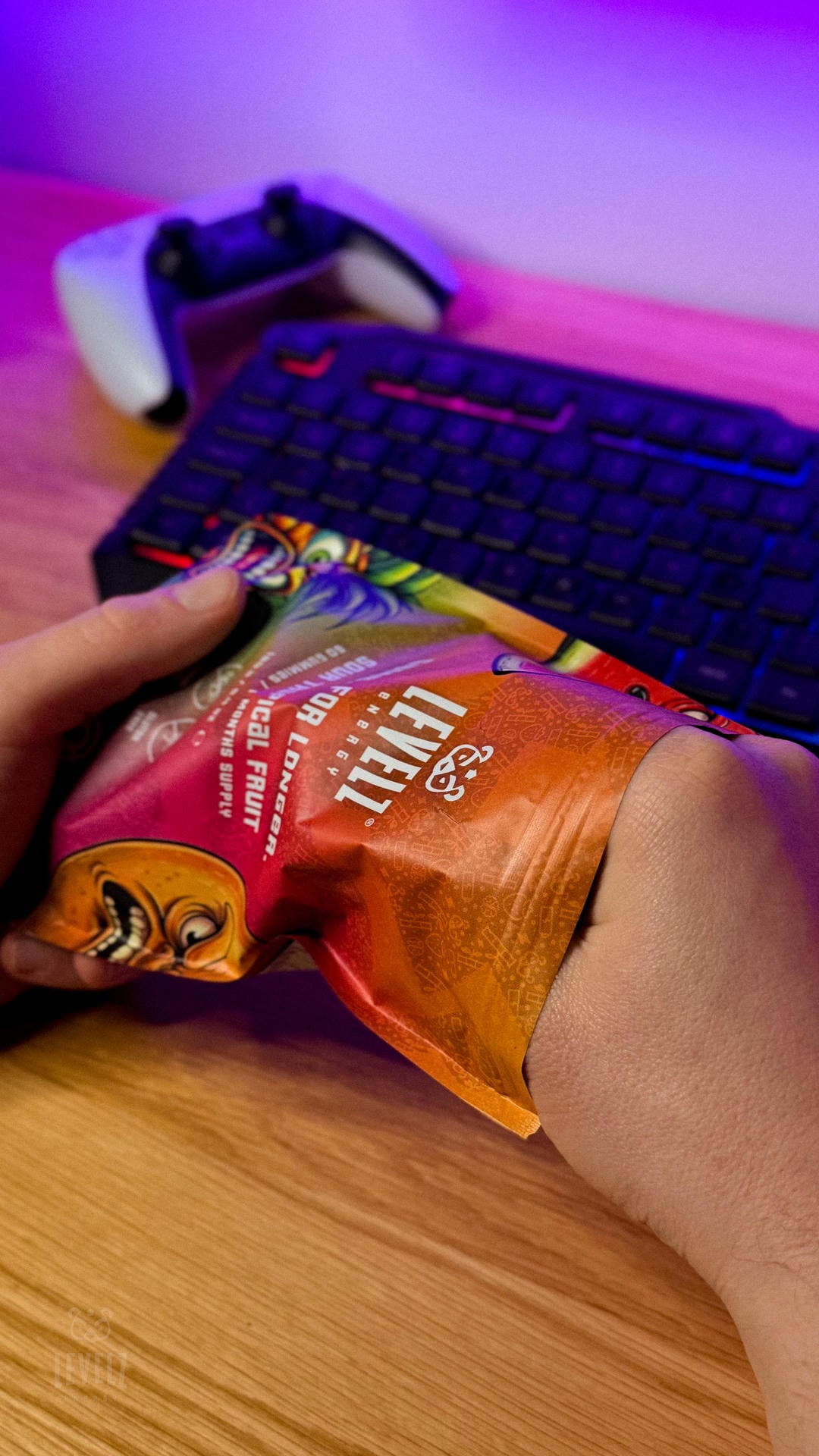 Tropical Pouch in Hand Gaming
